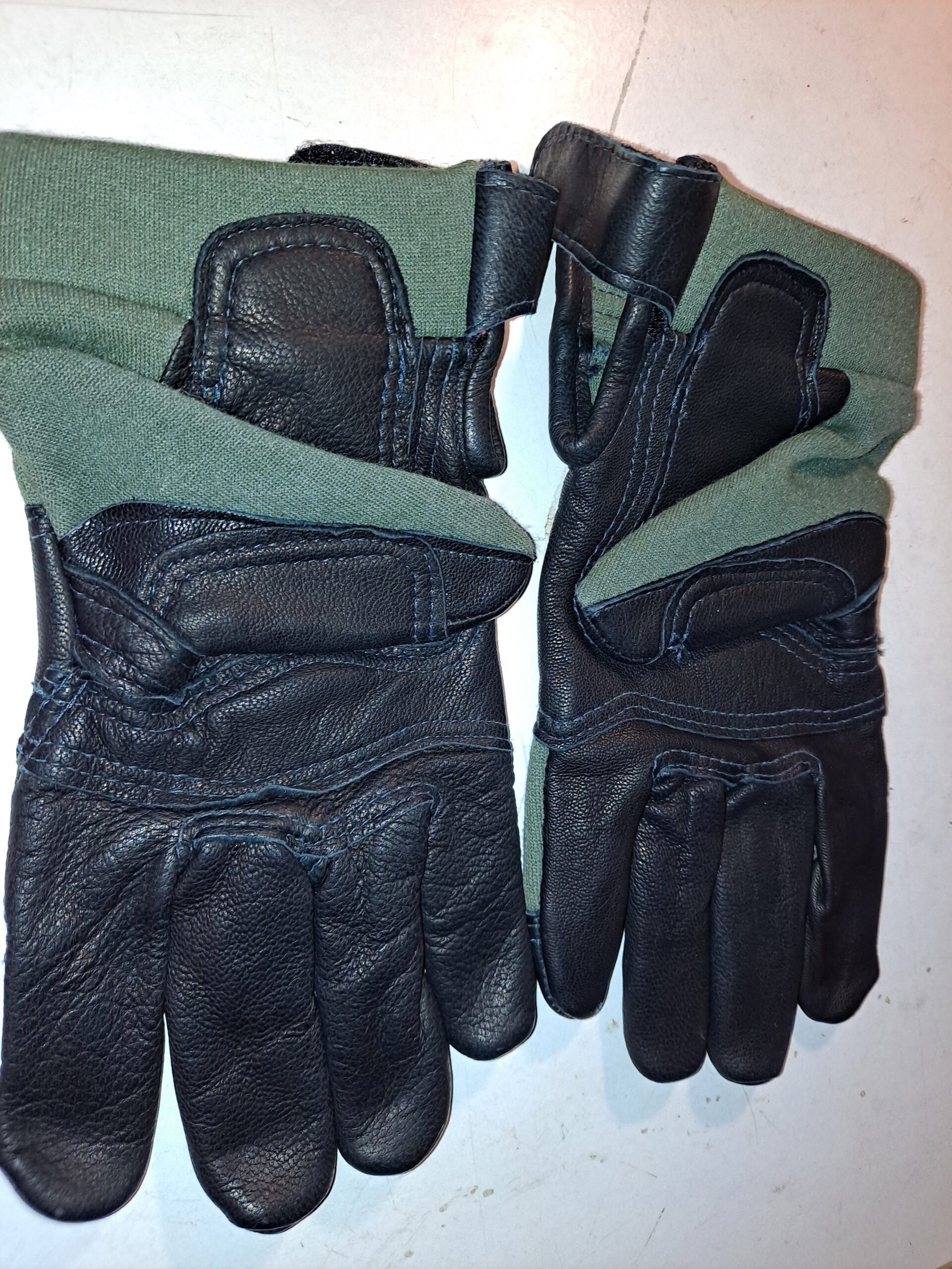 TACTICAL PRO OPERATOR GLOVES - Image 2