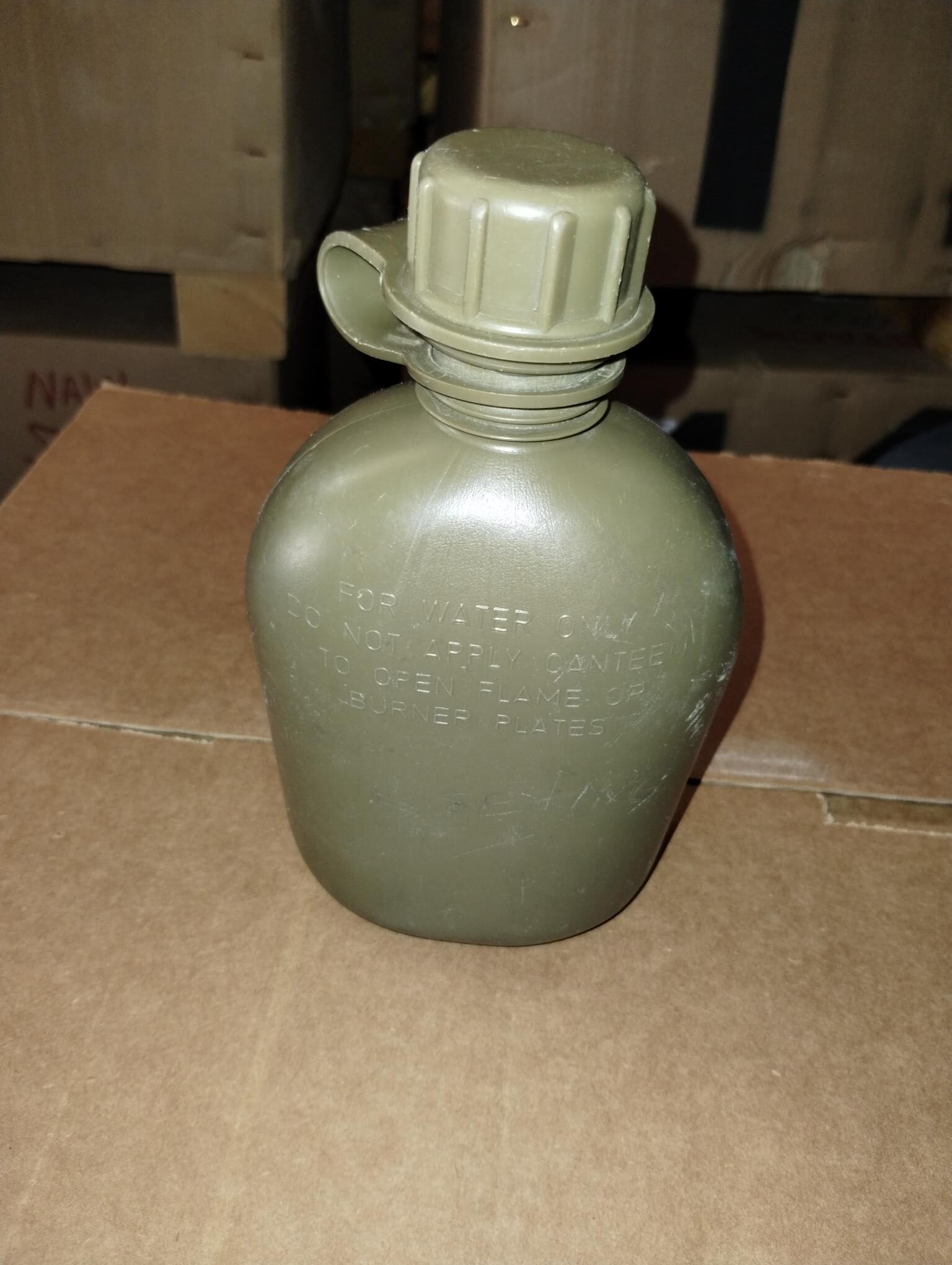 HARD PLASTIC CANTEEN DTD 1998