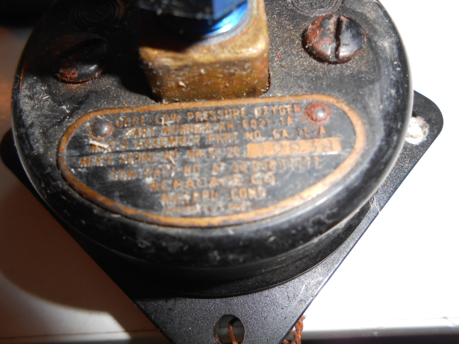 Aircraft Oxygen Cylinder Pressure Gauge - Image 3