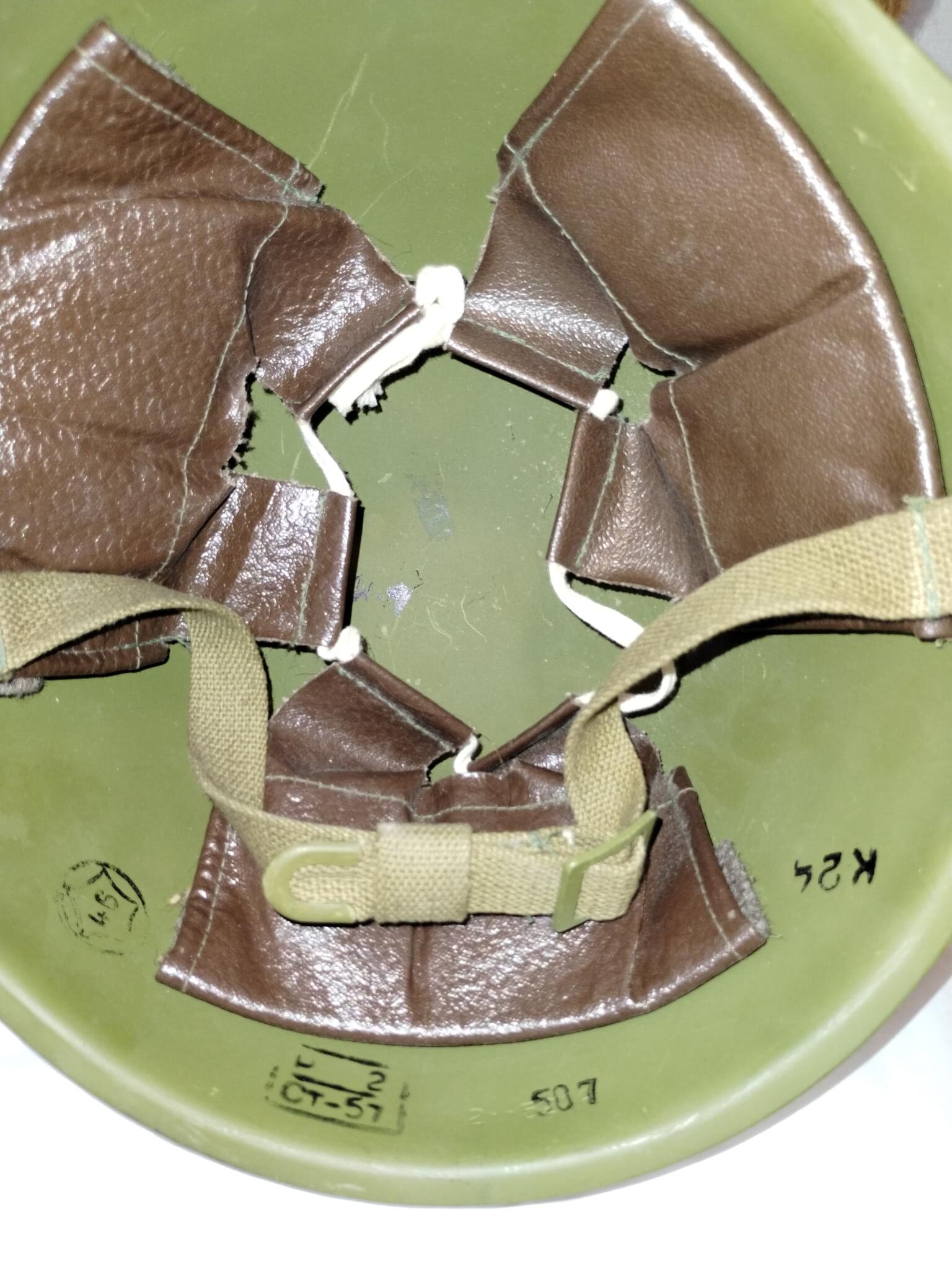 WW2 Soviet SSh-40 helmet - Image 5