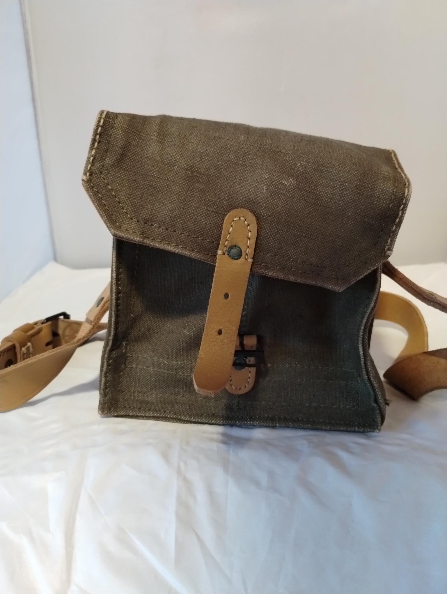 French Ammo/magazine bag Like new