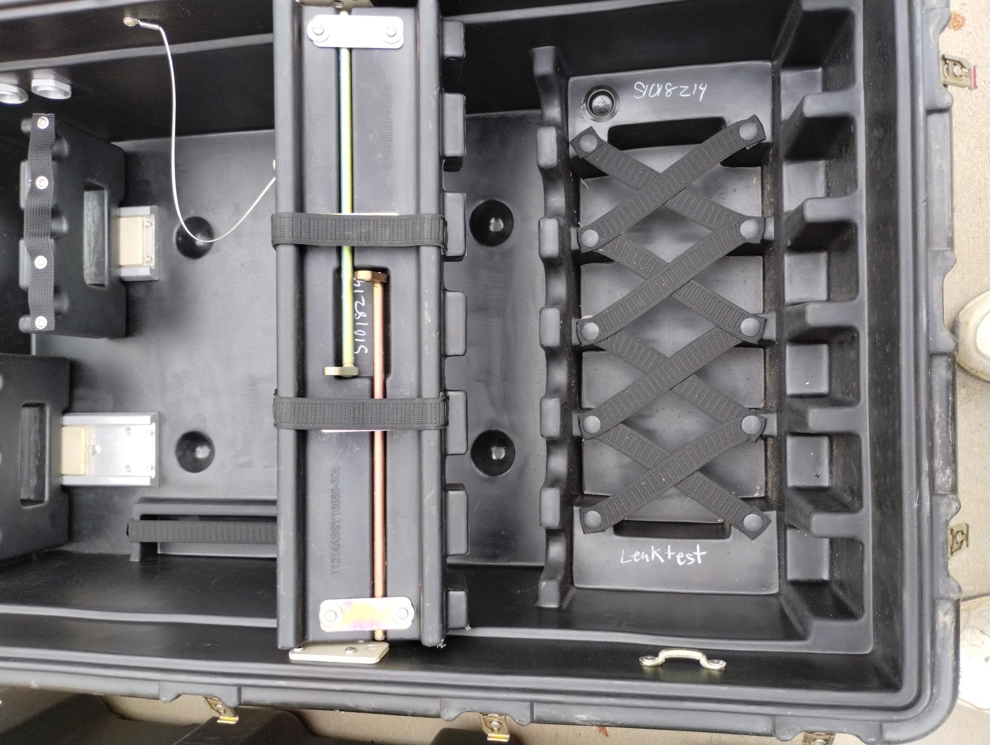 Used Black military AR15 / M16 Rifle Case holds 12 rifles - Image 13