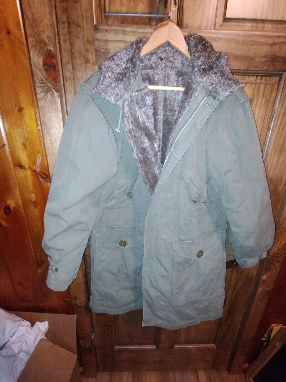 Original M1947 US Fishtail Parka with real Alpaca fur. VERY Rare!! Size Medium