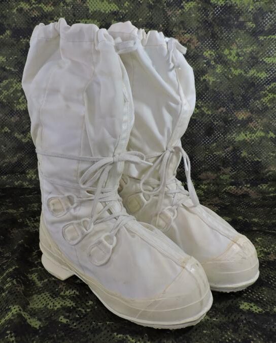 Canadian Military Surplus Canvas Mukluk Overboots, New WITH LINERS